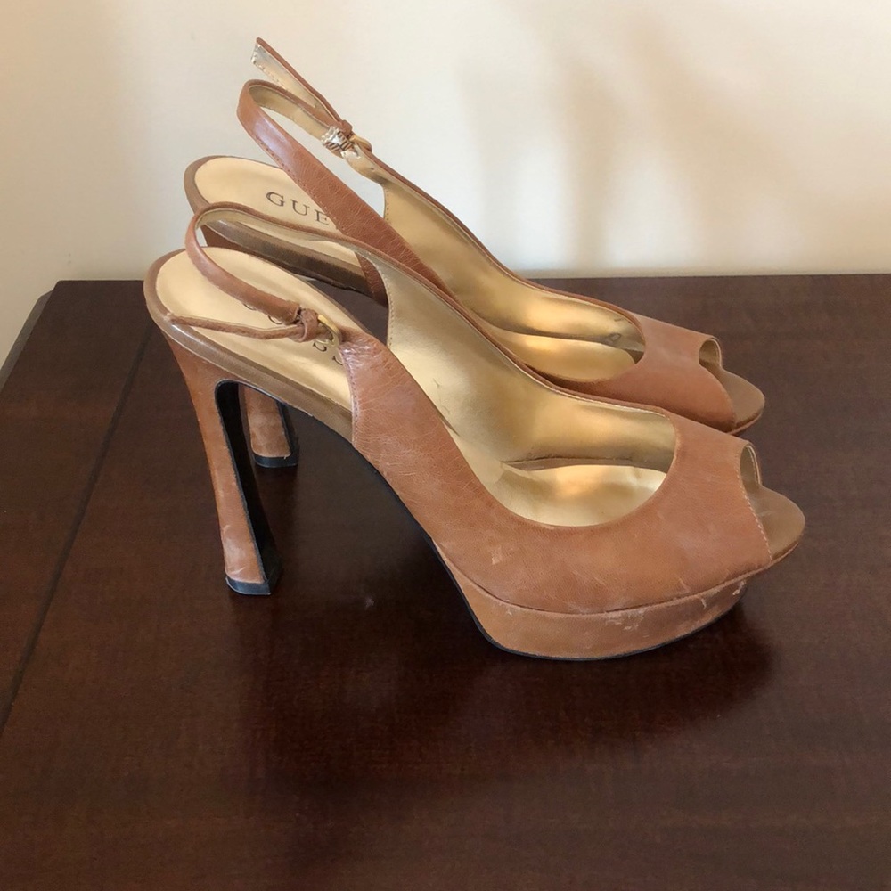 **Guess Tan Slingback Sandals